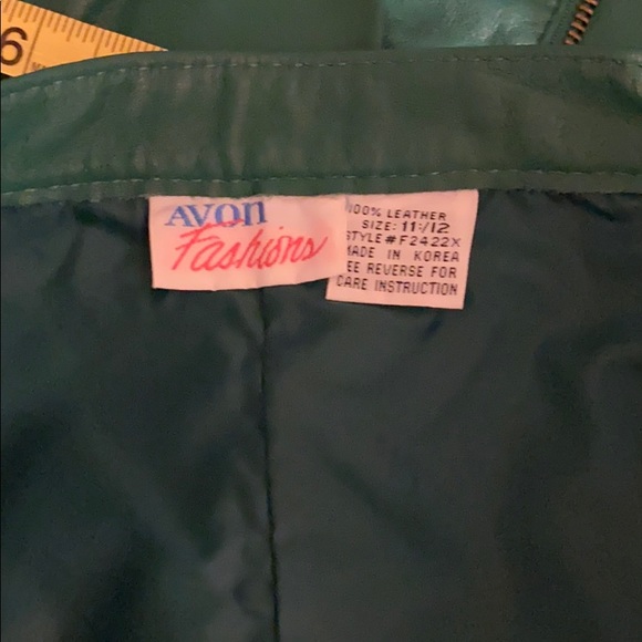 80s Vintage Avon Fashions Green Leather Skirt Suit - Picture 8 of 14